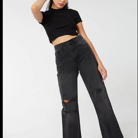 Ardene '90S High Rise Black Ripped Jeans - Picture 4 of 4